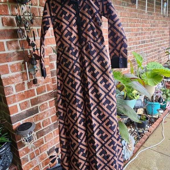 VINTAGE LADIES NICE DRESS BY FENDI - Picture 4 of 4